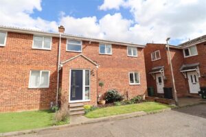 32991456 Bradwell Court, Braintree