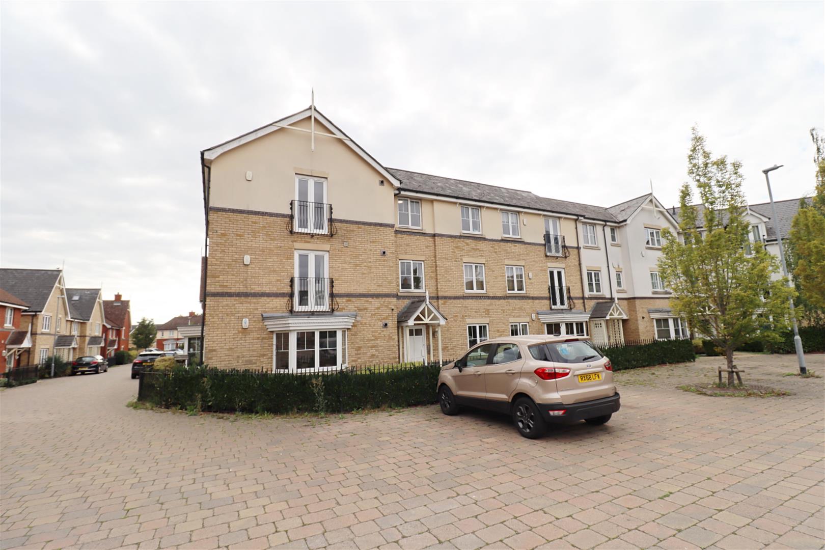 33017544 Shimbrooks, Great Leighs, Chelmsford